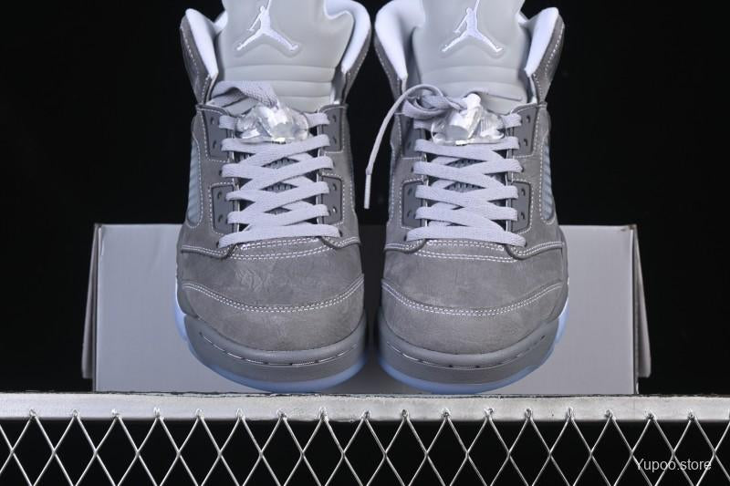 Nike Air Jordan 5 – Style iconique