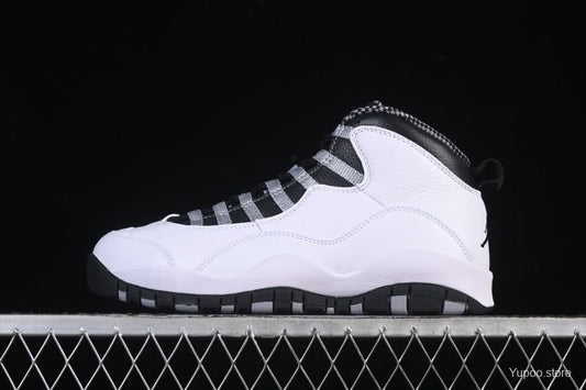 Nike Air Jordan 10 – Style iconique