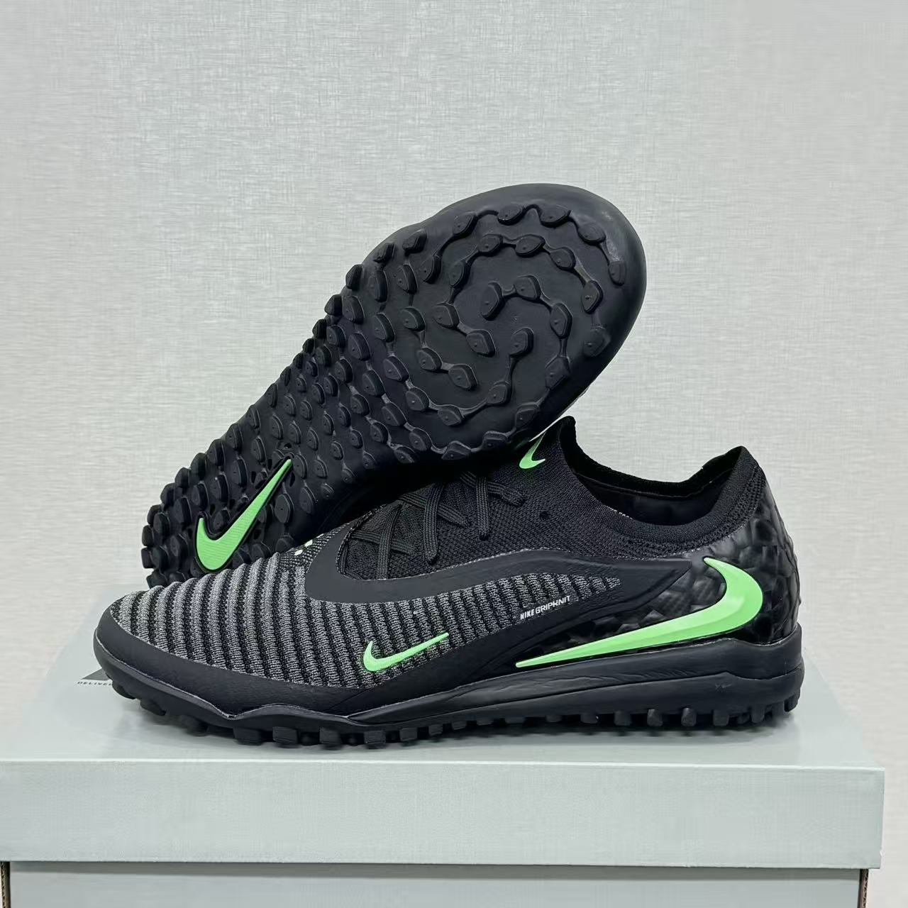 Nike ReactX Phantom 6 Low Pro TF – Indoor Futsal Basket de football