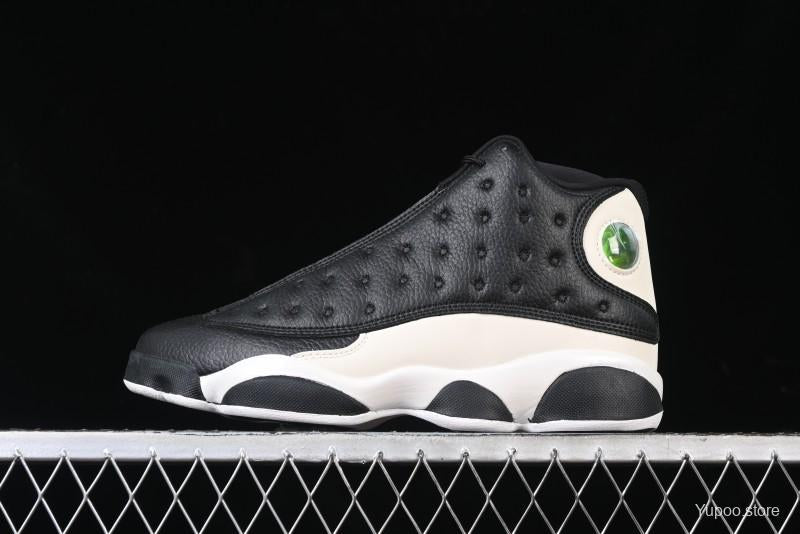 Nike Air Jordan 13 – Style iconique