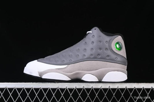 Nike Air Jordan 13 – Style iconique