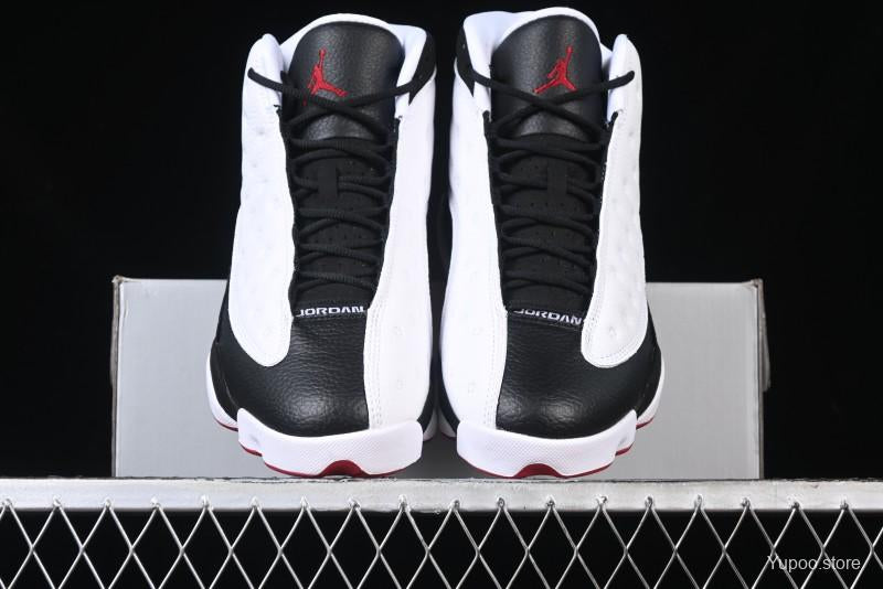 Nike Air Jordan 13 – Style iconique