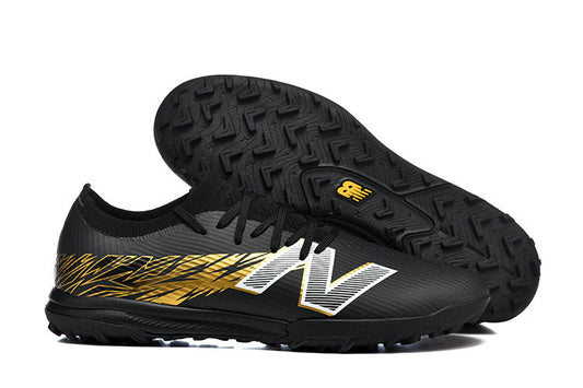 New Balance Furon V8 Elite TF – Vitesse et contrôle sur synthétique