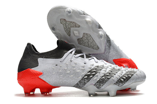 Adidas Predator Freak.1 FG Demonskin – Domine le jeu avec précision & puissance