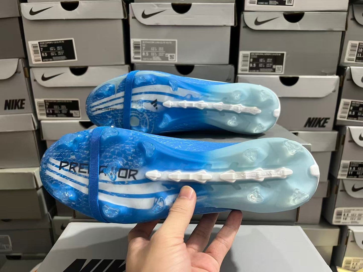 Adidas Predator League Fold-Over Tongue FG – Domine le jeu avec précision & puissance
