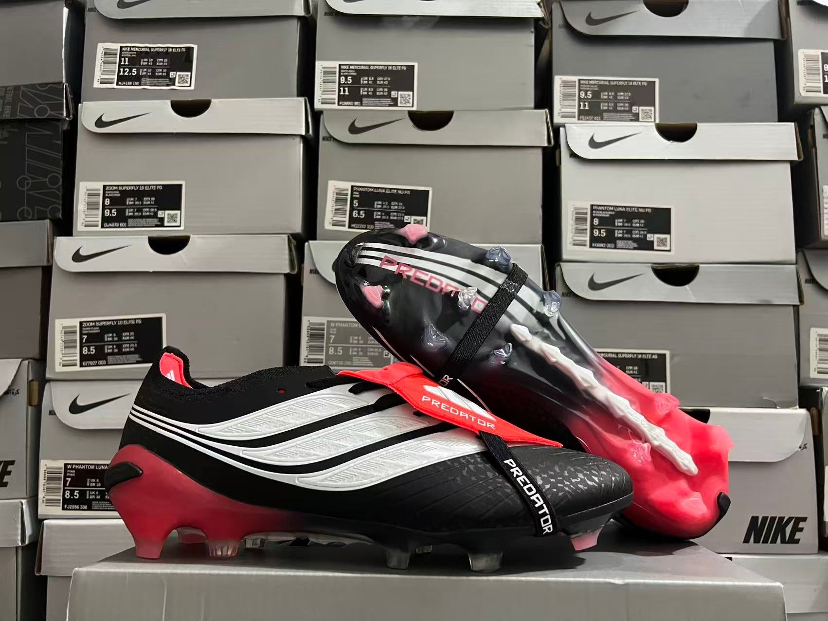 Adidas Predator League Fold-Over Tongue FG – Black – Domine le jeu avec précision & puissance