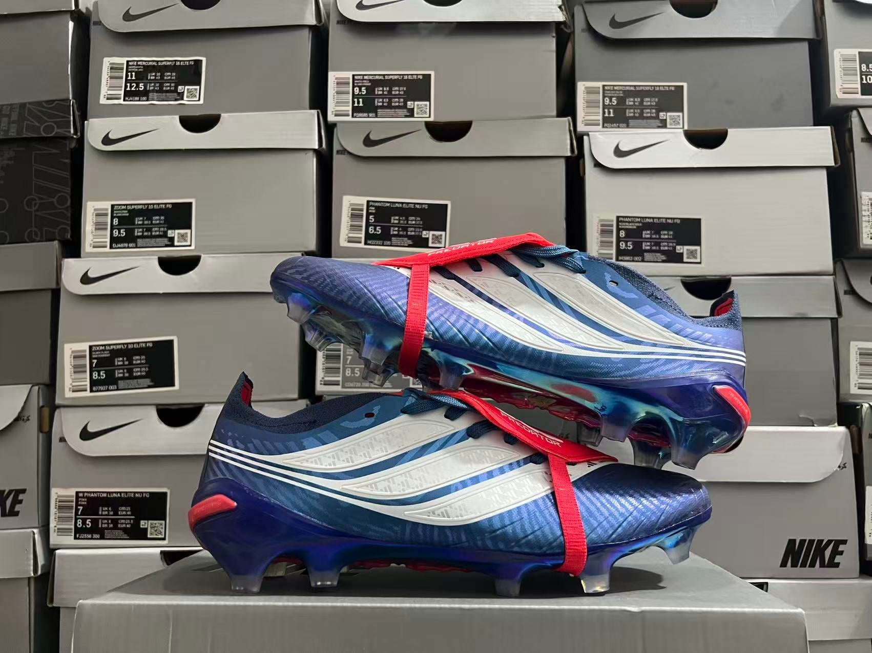 Adidas Predator League Fold-Over Tongue FG – Domine le jeu avec précision & puissance