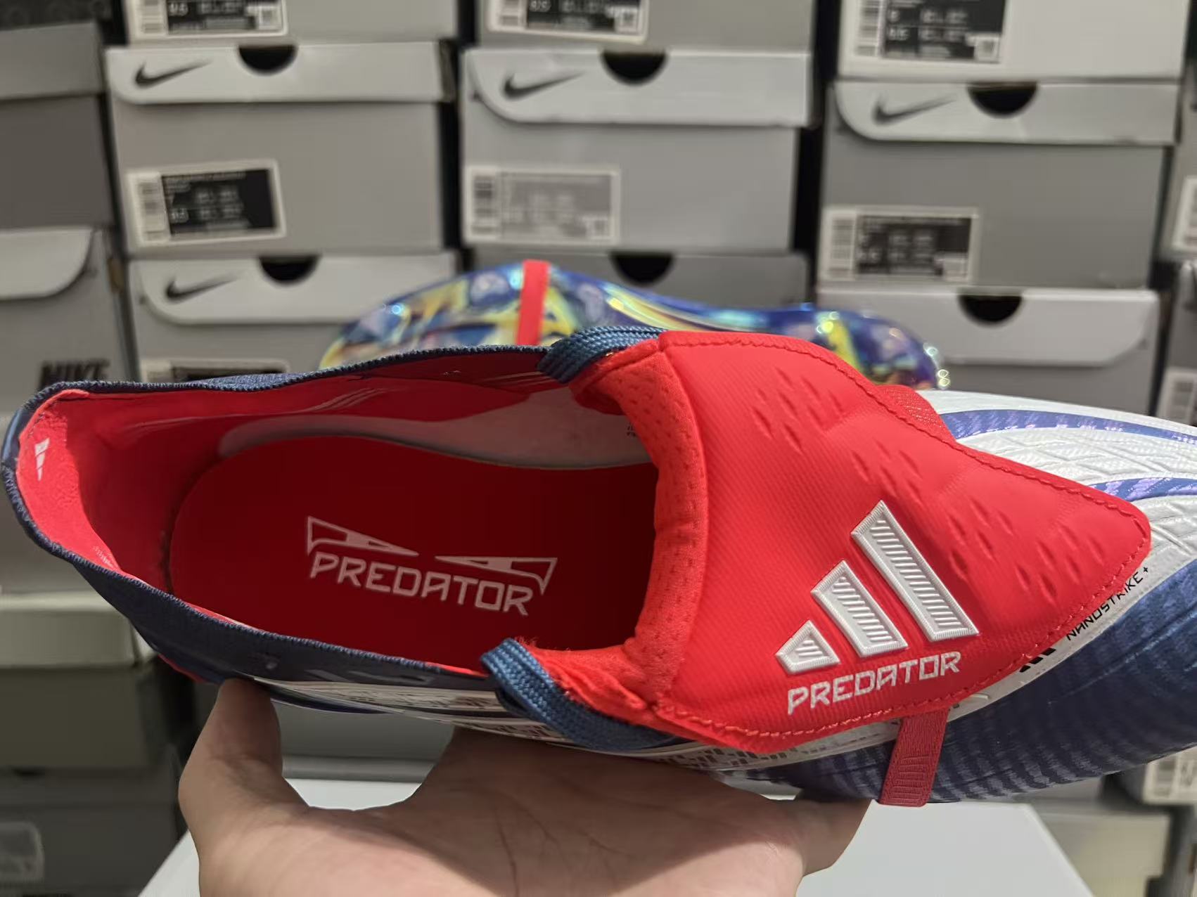 Adidas Predator League Fold-Over Tongue FG – Domine le jeu avec précision & puissance