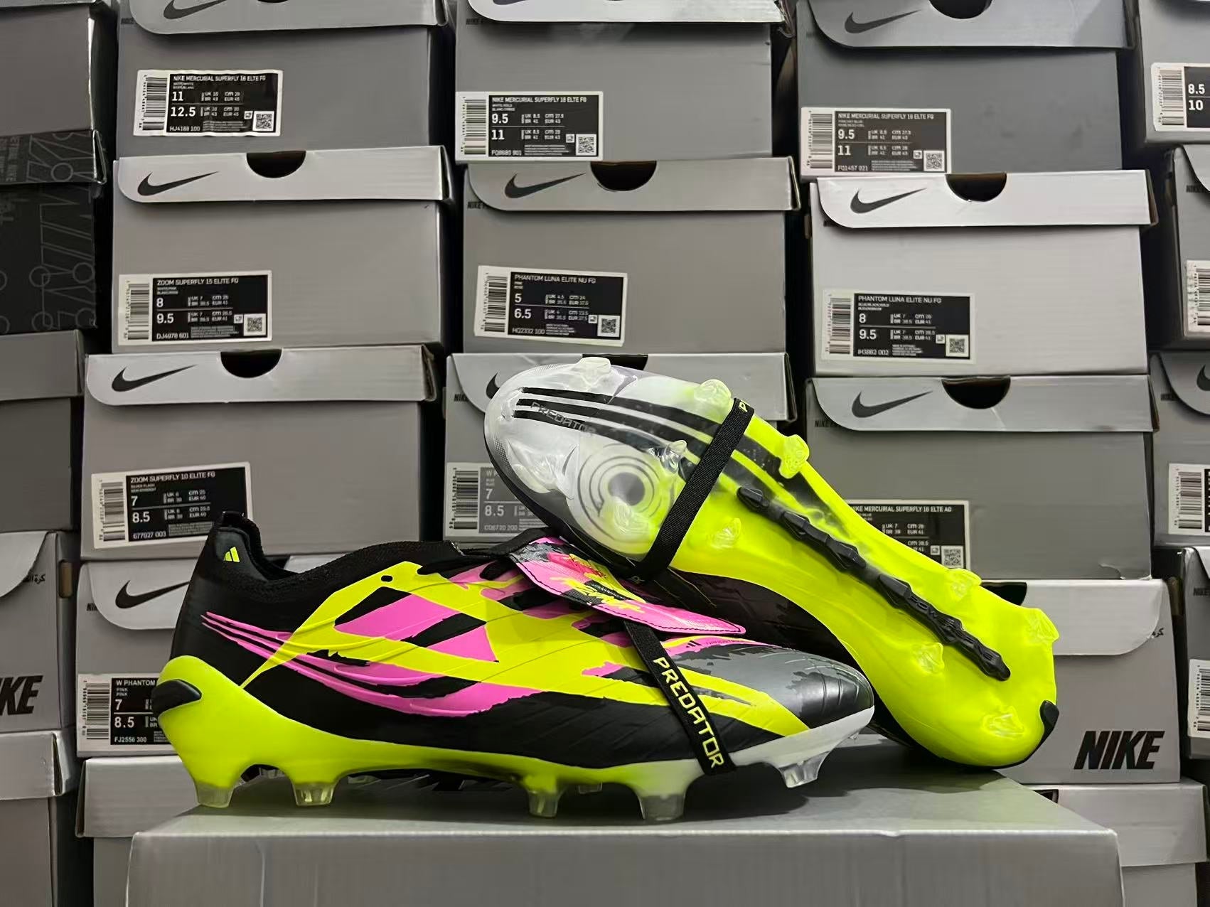 Adidas Predator League Fold-Over Tongue FG – Domine le jeu avec précision & puissance