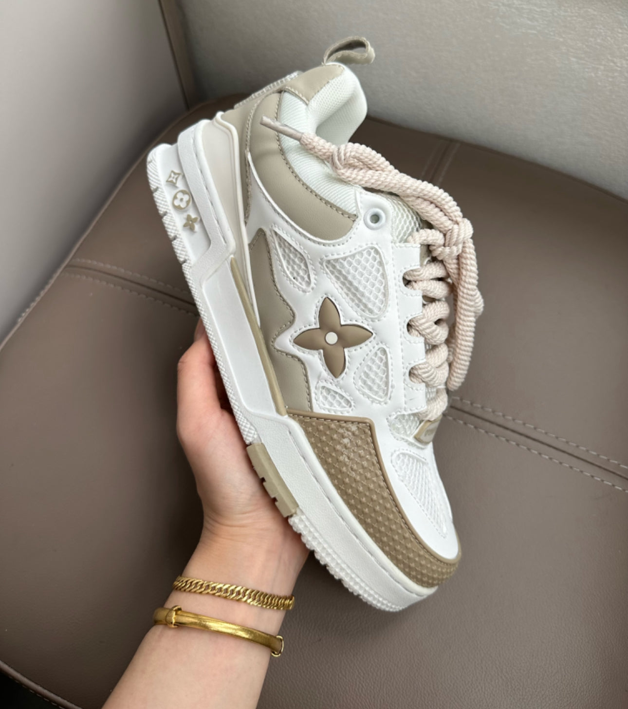 SNEAKERS LOUIS VUITTON SKATE LV BEIGE