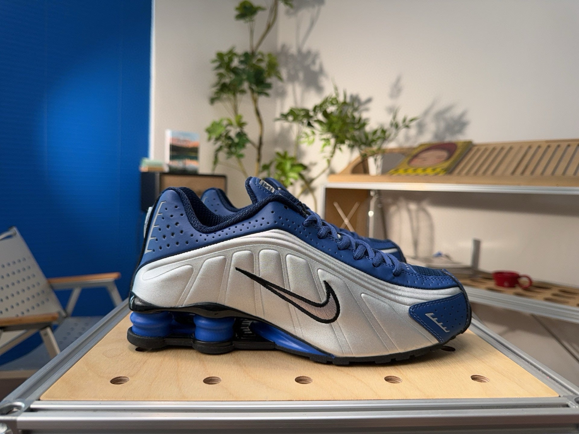 Nike Shox R4 – Style futuriste & confort