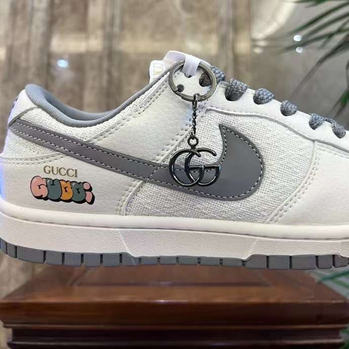NIKE DUNK LOW GUCCI