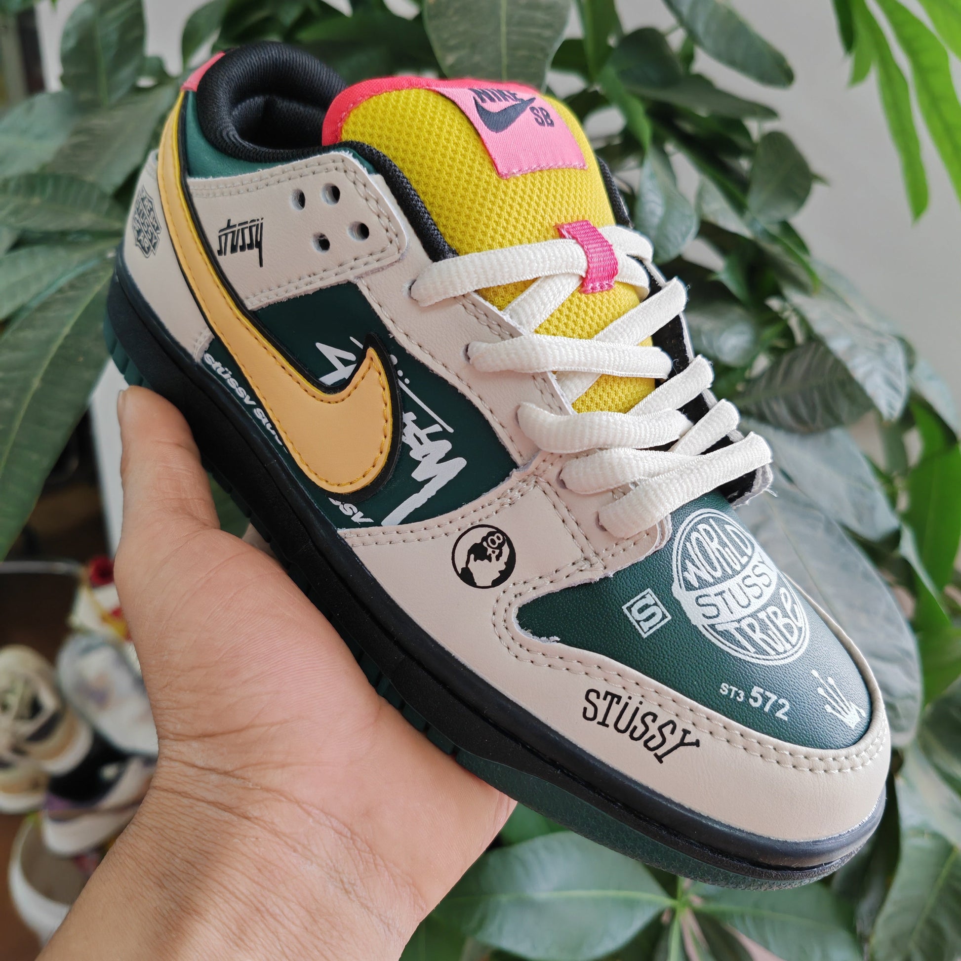 NIKE DUNK LOW STUSSY