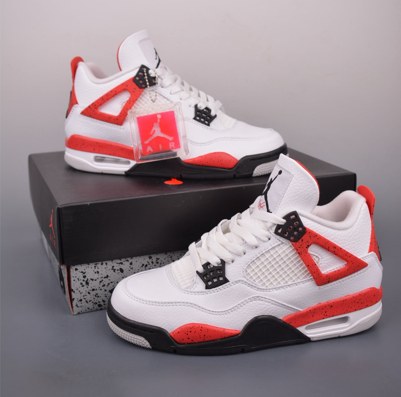 Nike Air Jordan 4 Rétro – Style iconique