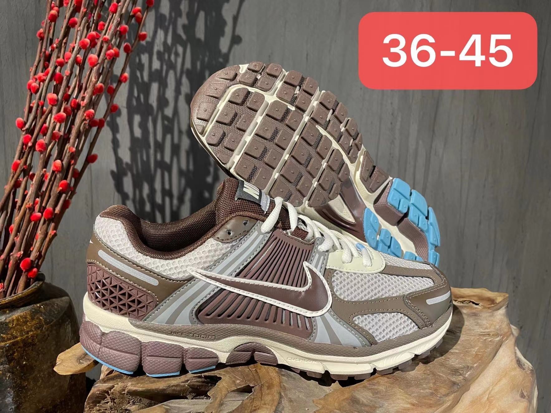 NIKE ZOOM VOMERO 5 MARRON