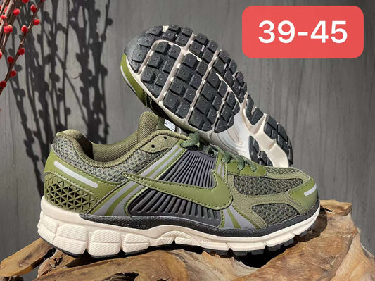 NIKE ZOOM VOMERO 5 VERT