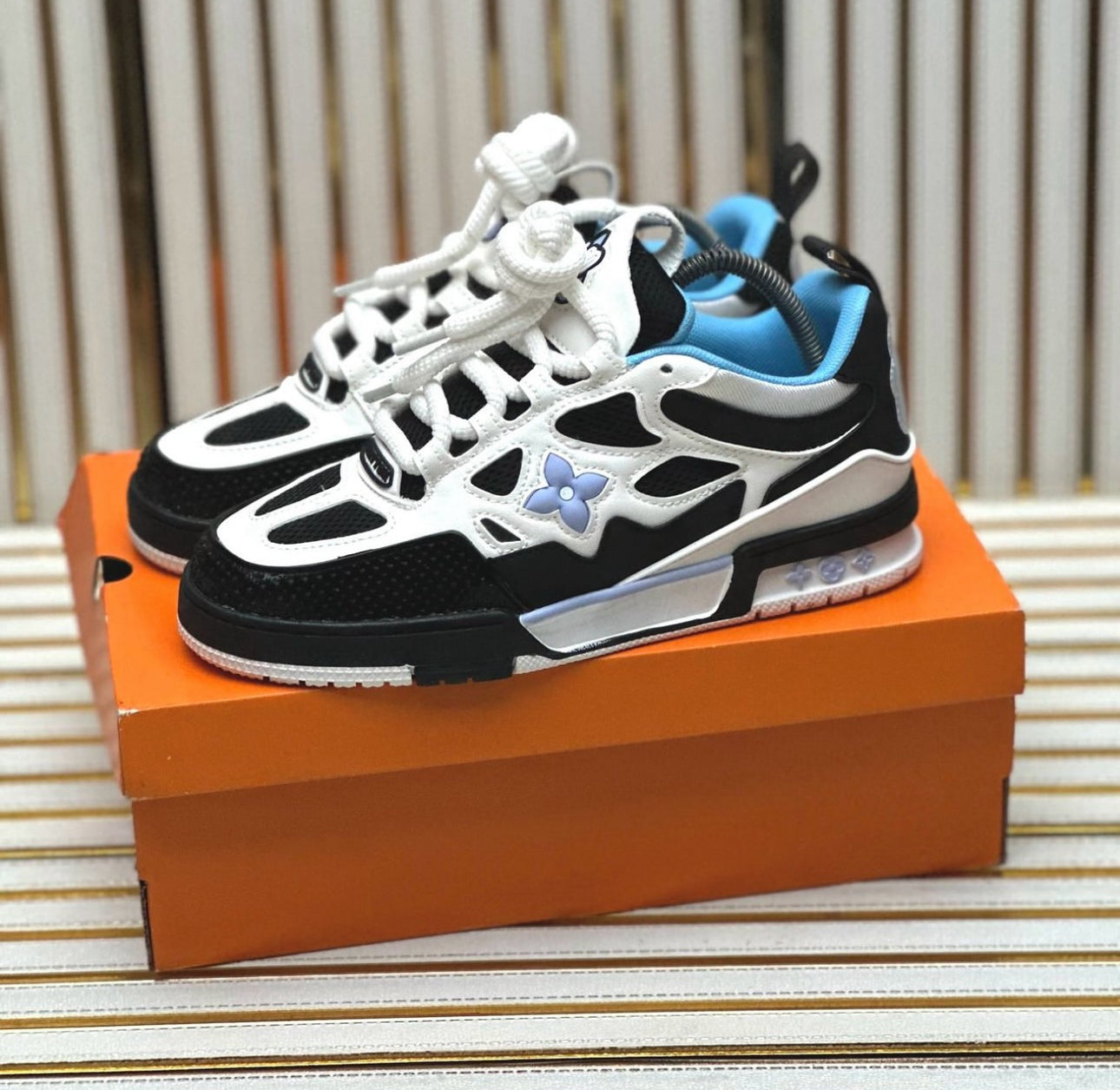 SNEAKERS LOUIS VUITTON SKATE NOIR BLEU